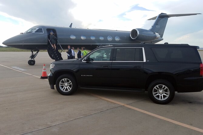Private Transfer to or From Leesburg and Ronald Reagan Airport