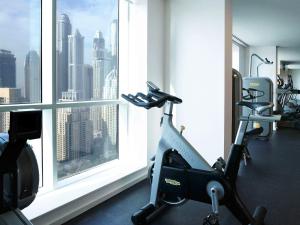 Pullman Dubai Jumeirah Lakes Towers - Location and Accessibility