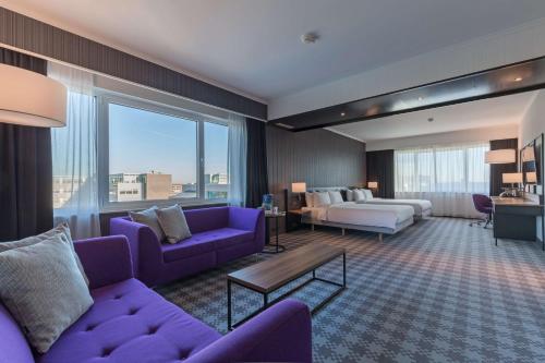 Radisson Blu Hotel Amsterdam Airport, Schiphol - Hotel Overview and Location