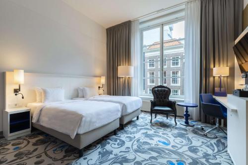 Radisson Blu Hotel, Amsterdam City Center - Exceptional Location and Accessibility