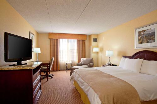 Radisson Hotel Santa Maria - Hotel Overview