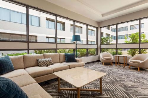 Radisson Hotel Sunnyvale - Silicon Valley - Hotel Overview and Location