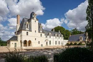 Relais & Château Louise De La Valière - Hotels Unique Offerings