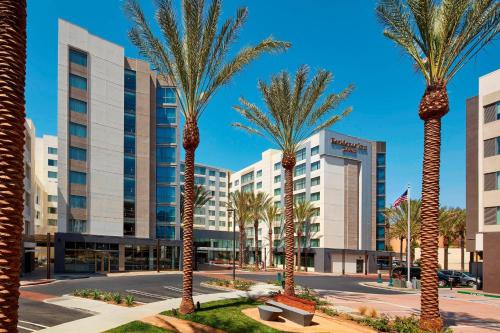 Residence Inn by Marriott at Anaheim Resort/Convention Center - Unbeatable Location Near Disneyland