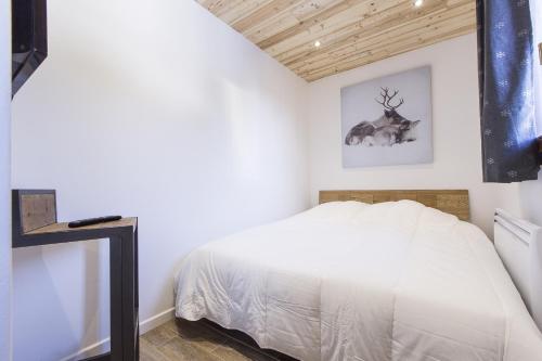 Residence The Domain of the Alpine Garden - Courchevel 1850 - Location and Nearby Attractions