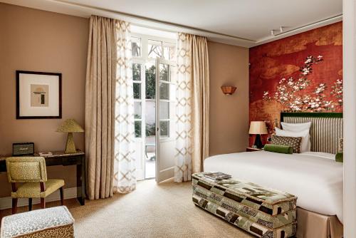 Saint James Paris - Hotel Overview