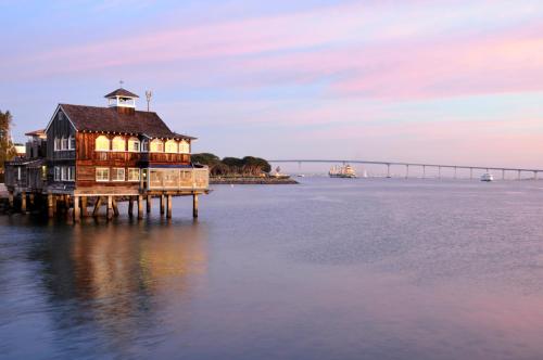 San Diego Marriott Marquis and Marina - Hotel Overview