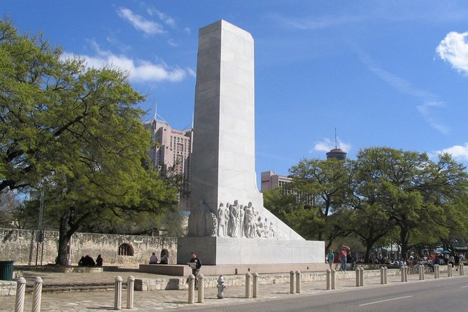 Self-Guided Scavenger Hunt: The Spirits Of San Antonio