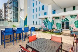 SERENA Hotel Aventura Miami, Tapestry Collection by Hilton - Hotel Overview