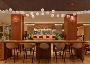 Sheraton Amsterdam Airport Hotel and Conference Center - Hotel Overview and Location