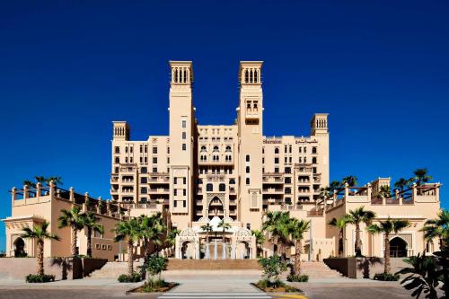 Sheraton Sharjah Beach Resort and Spa Review