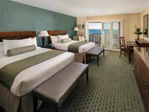 Shore Cliff Hotel - Location and Surroundings
