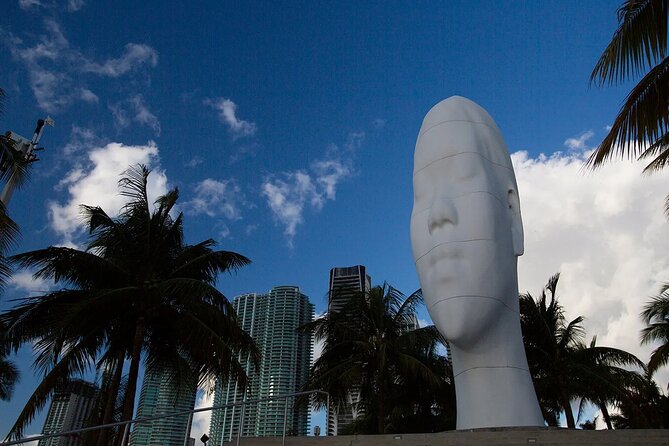 Sights of Downtown Miami: a Smartphone Audio Walking Tour - Key Features of the Tour