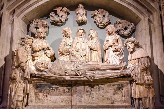 Skip the Line Met Cloisters and Fifth Avenue Tour by Car