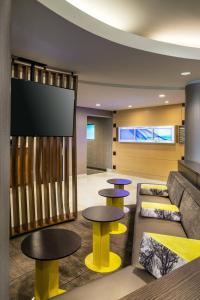 SpringHill Suites Bakersfield - Hotel Overview