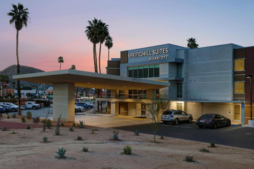SpringHill Suites by Marriott Palm Desert Review