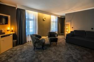 Square Boutique Hotel & Brasserie - Hotel Amenities and Services