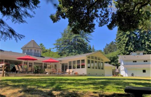 Stahlecker House Inn - Property Overview