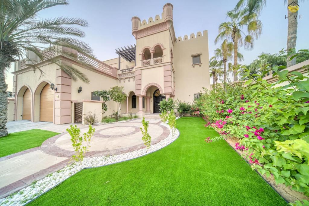 Stunning 4 Bed Villa in Canal Cove Review