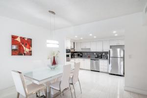 Sunny Isles Ocean Reserve Superb Condo Apartments - Property Overview