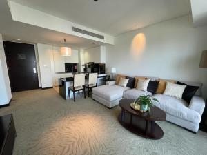 The Address Dubai Marina - Idyllic Location Overlooking Dubai Marina