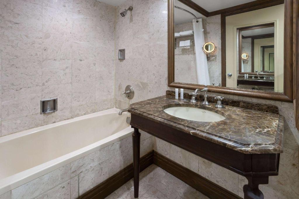 The Blakely by LuxUrban - Hotel Overview and Location