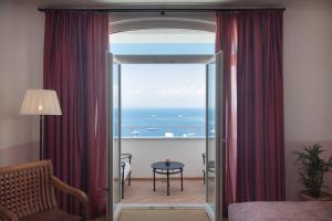 The Capri Hotel - Hotel Overview
