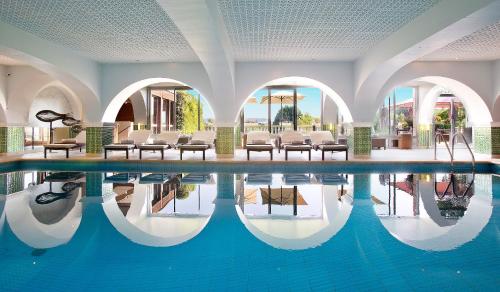 The Côte Saint Jacques - Hotel Overview