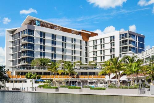 The Gates Hotel South Beach - a Doubletree by Hilton - Hotel Overview