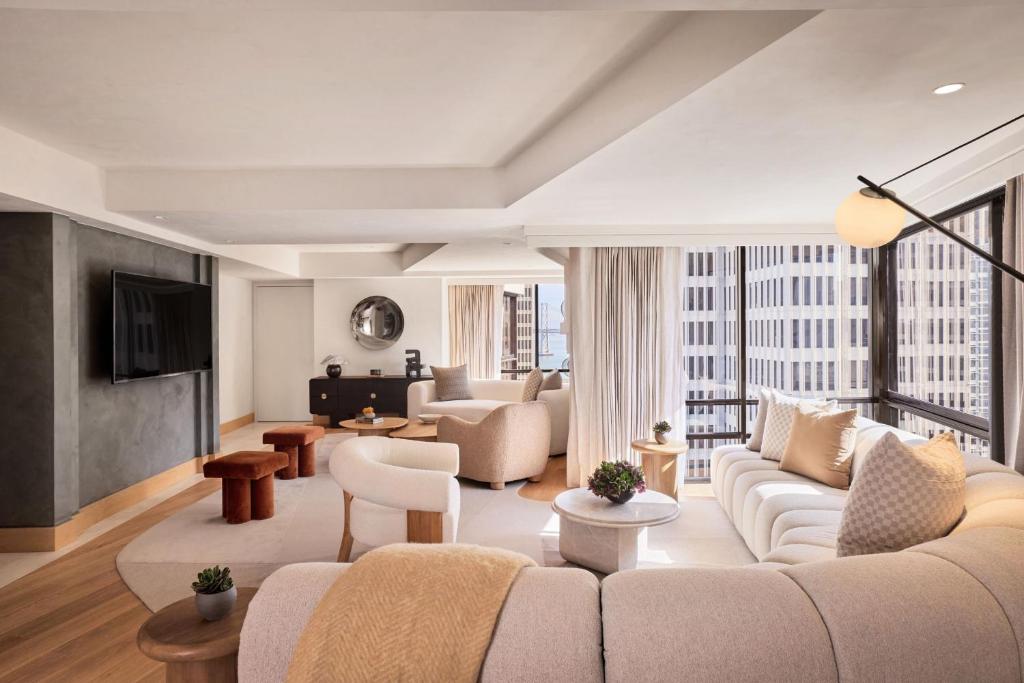 The Jay, Autograph Collection - Hotel Highlights