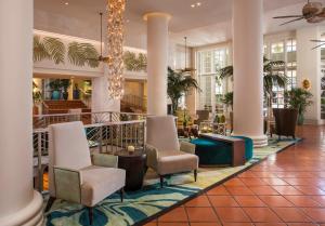 The Palms Hotel & Spa - Location and Accessibility
