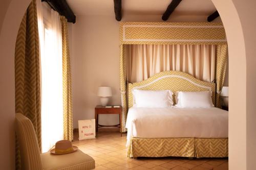 The Pelican - Overview of Il Pellicano