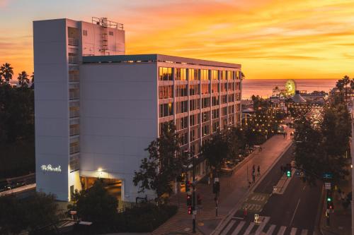 The Pierside Santa Monica - Location and Proximity