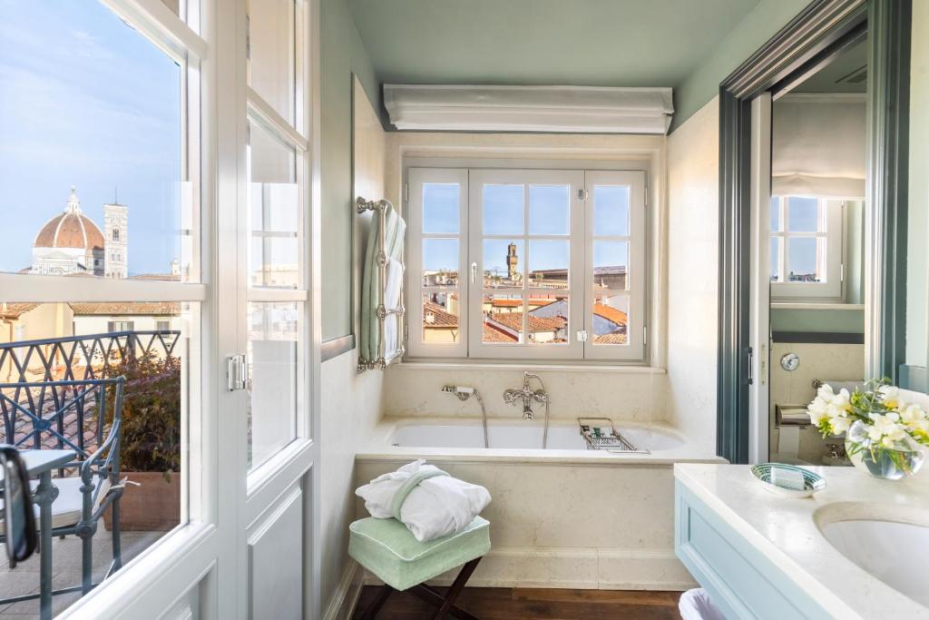 The Place Firenze Review