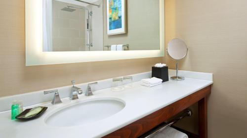 The Westin San Francisco Airport - Hotel Overview and Location