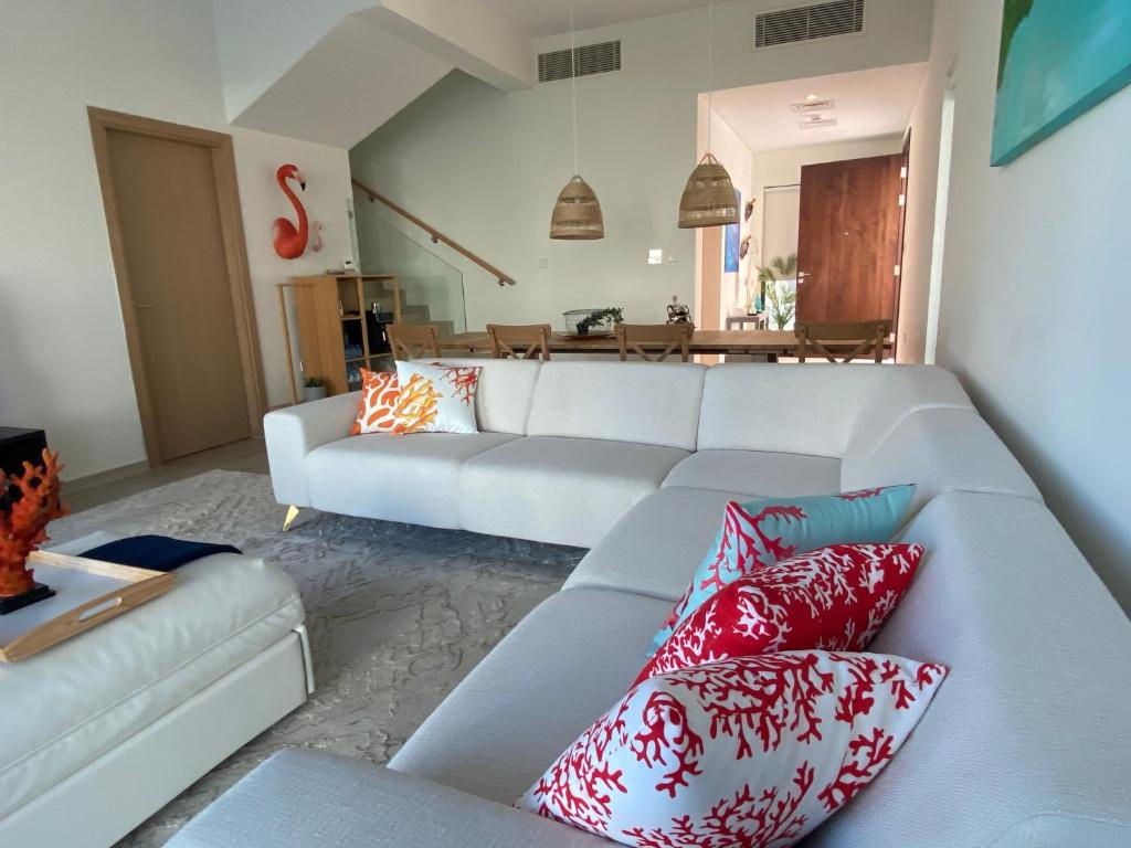 The White Villa Review