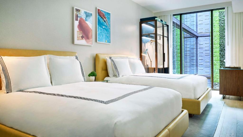Thompson Hollywood, by Hyatt - Hotel Overview and Location