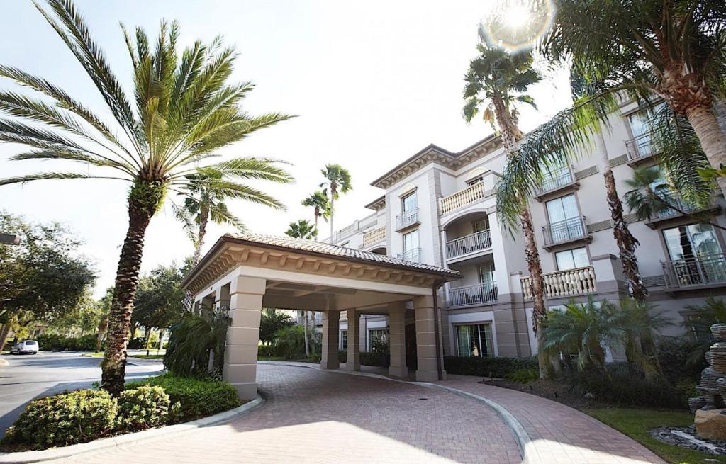 Trianon Bonita Bay Hotel Review
