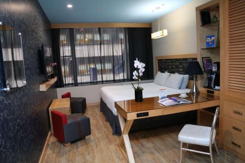 TRYP by Wyndham New York City Times Square - Midtown - Hotel Location and Accessibility