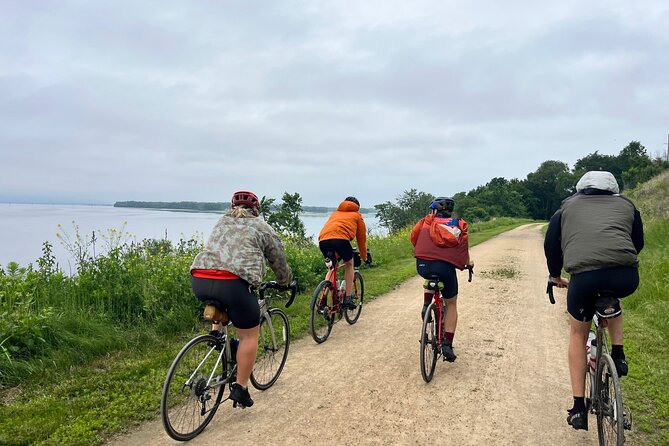 Unforgettable Small Group Biking Tours From Chicago to Milwaukee