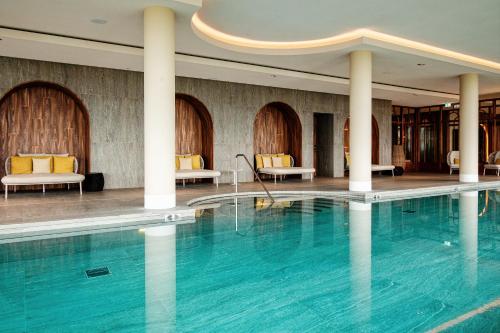 Van Der Valk Hotel Eindhoven-Best - Overview and Location