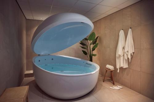 Van Der Valk Hotel Gilze-Tilburg - Hotel Overview