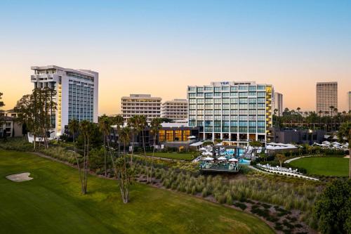 VEA Newport Beach, a Marriott Resort & Spa - Luxurious Accommodations