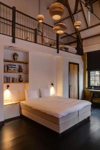 Vesting Hotel Naarden - Location and Accessibility