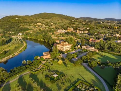 Villa La Massa - Hotel Overview and Location