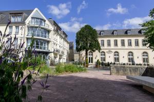 Villa Lara Hotel - Location and Contact Information