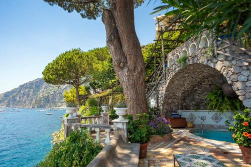 Villa Treville - Hotel Overview and Location