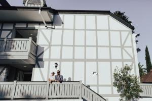 Vinland Hotel and Lounge - Hotel Overview and Location