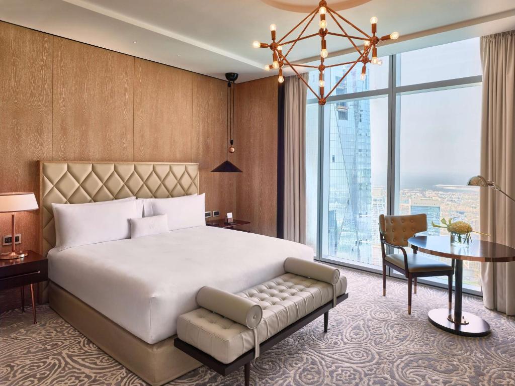 Waldorf Astoria Dubai International Financial Centre Review