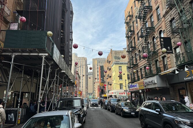 Walking Tour of Lower Manhattan With a Local 9/11 Survivor - Overview of the Tour Experience